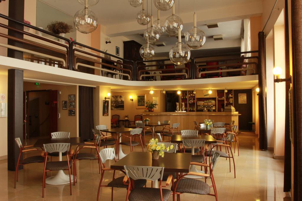 Hotel Saint Sebastien Lourdes Exterior photo