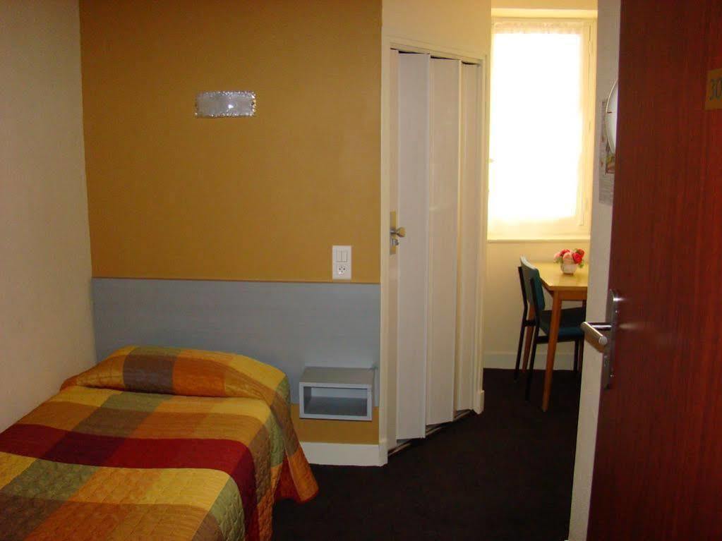 Hotel Saint Sebastien Lourdes Exterior photo